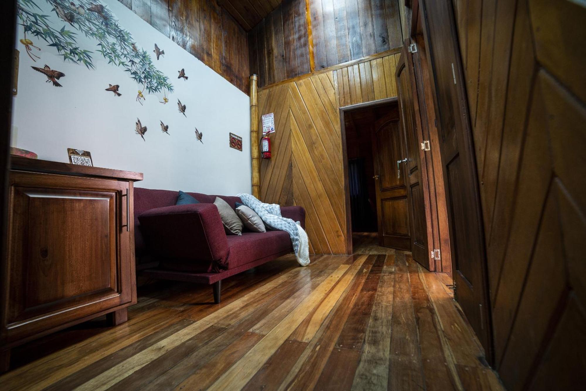 The River House - Upscale Lodge *