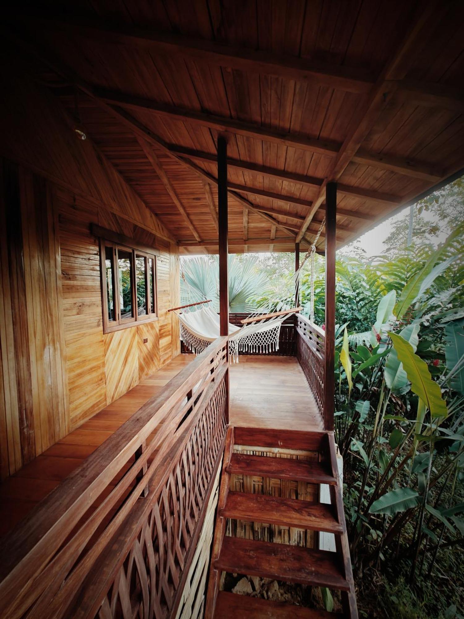 The River House - Upscale * Puerto Quito