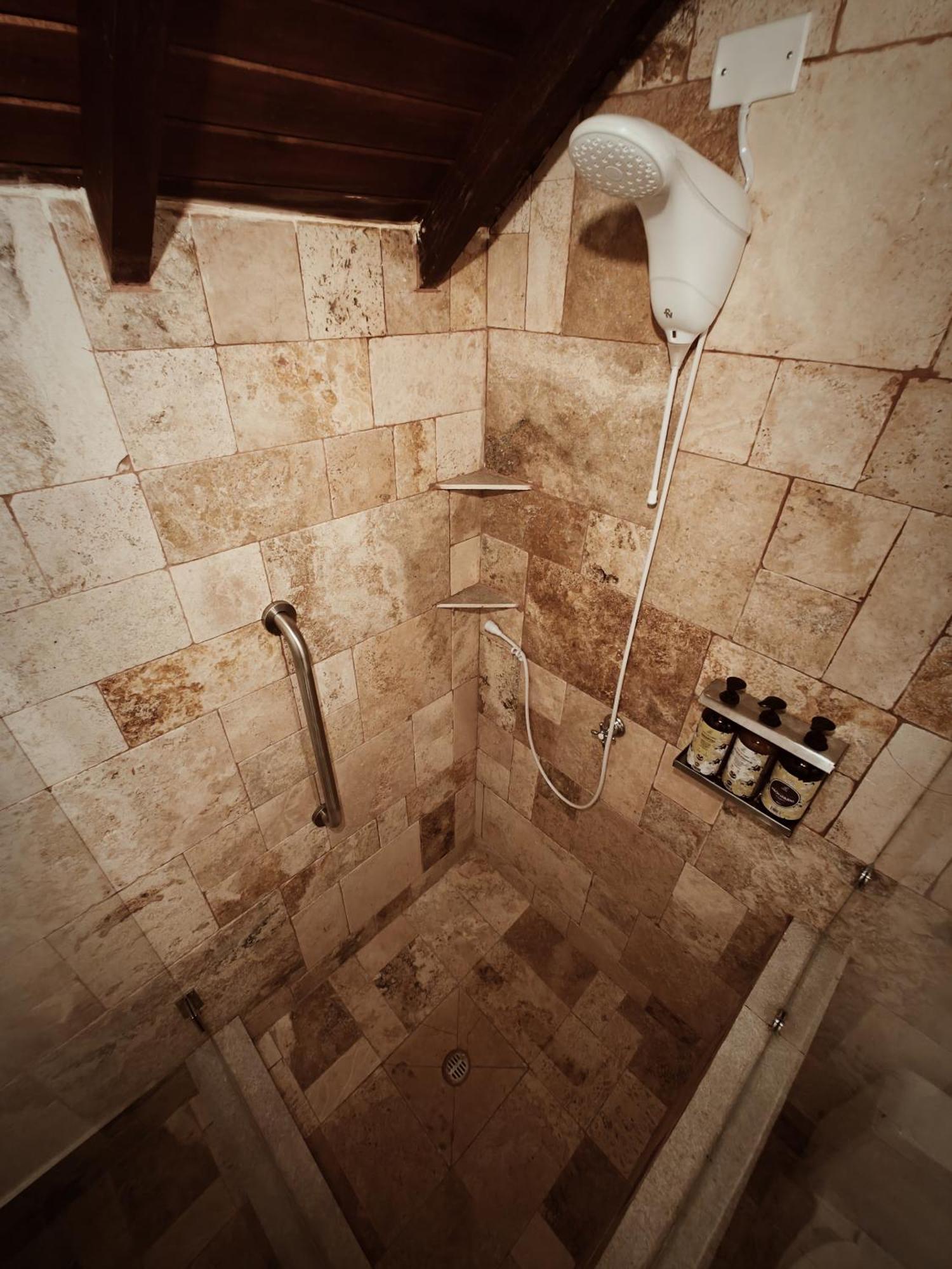 Lodge The River House - Upscale