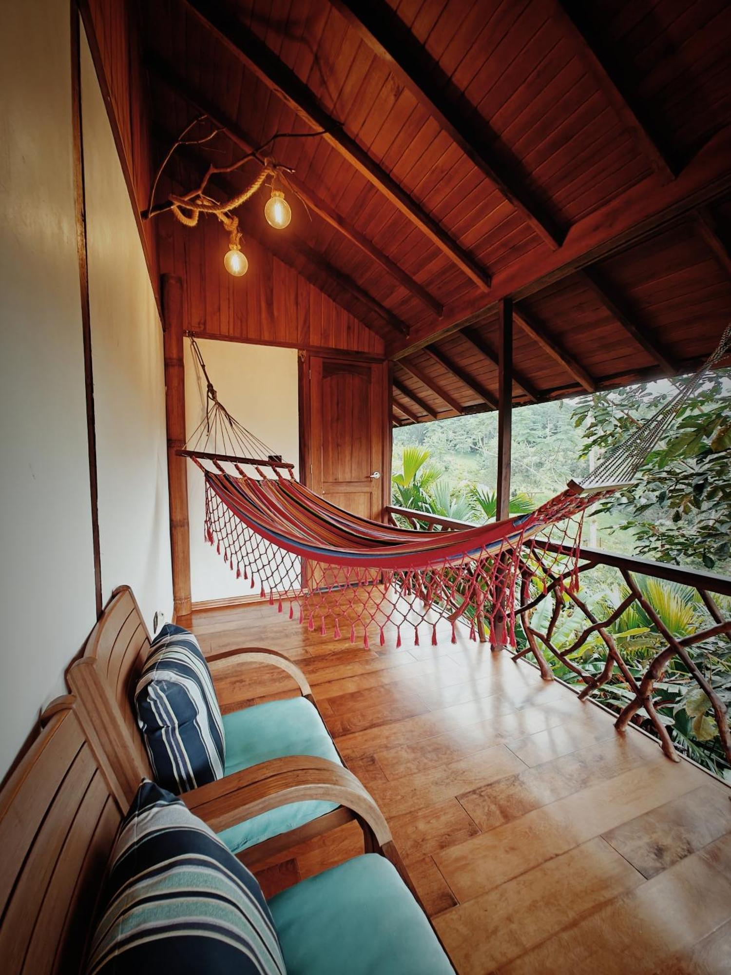 Lodge The River House - Upscale *